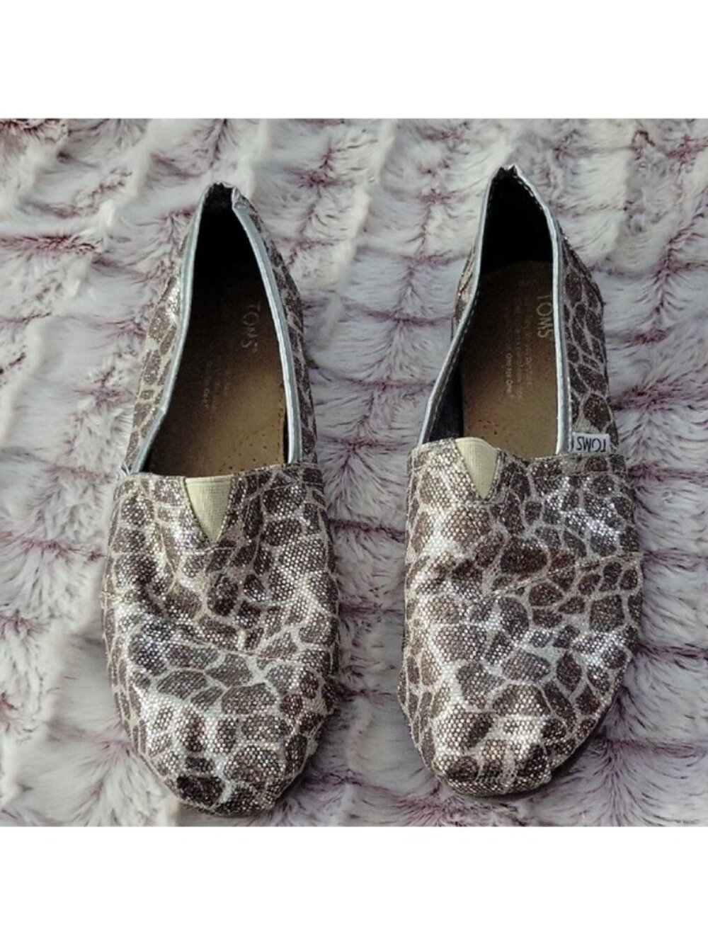 TOMS Women’s Glitter Sequin Metallic Giraffe Print Square Toe SlipOn Flats Size8